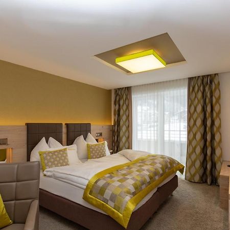 Hotel Neder Ischgl Zewnętrze zdjęcie