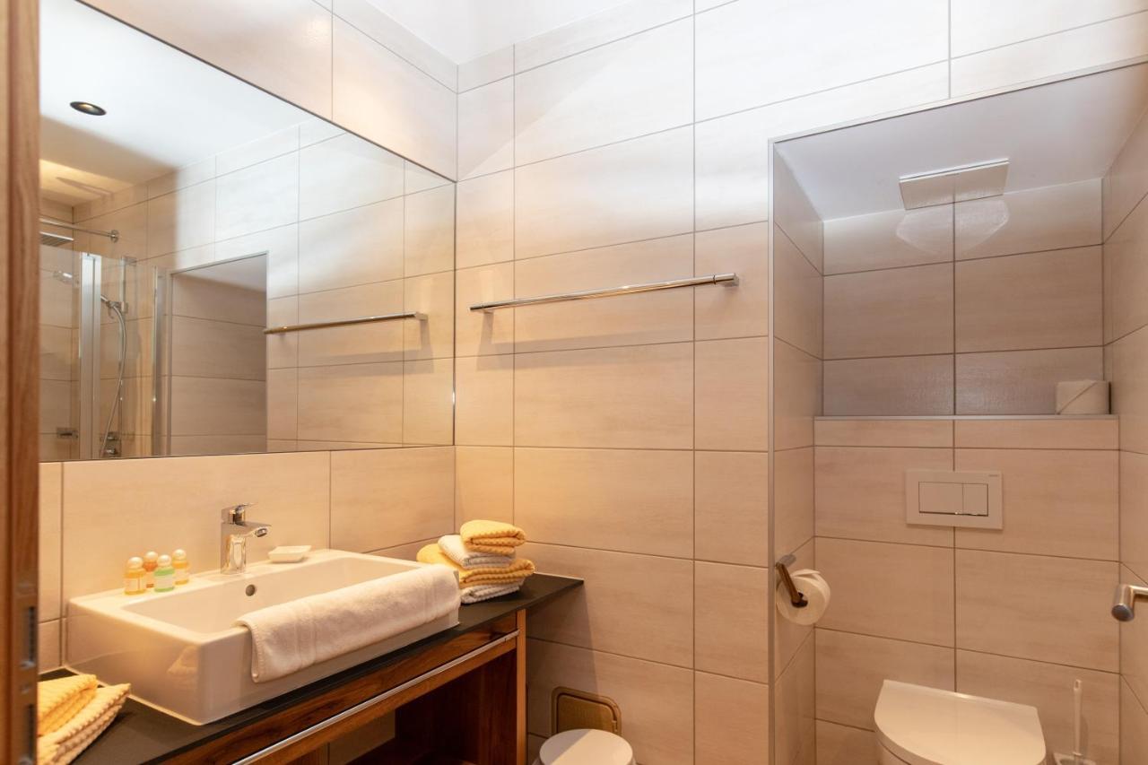 Hotel Neder Ischgl Zewnętrze zdjęcie