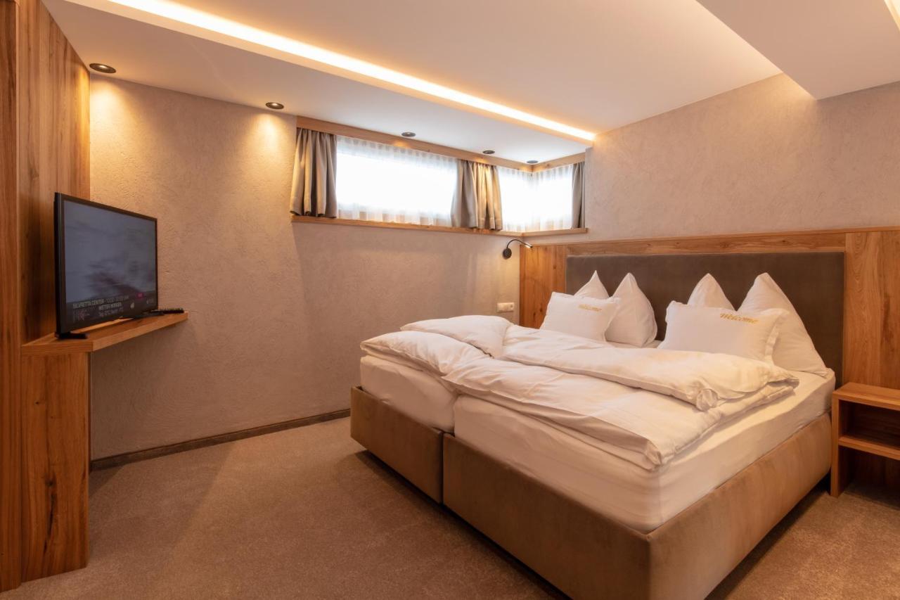 Hotel Neder Ischgl Zewnętrze zdjęcie